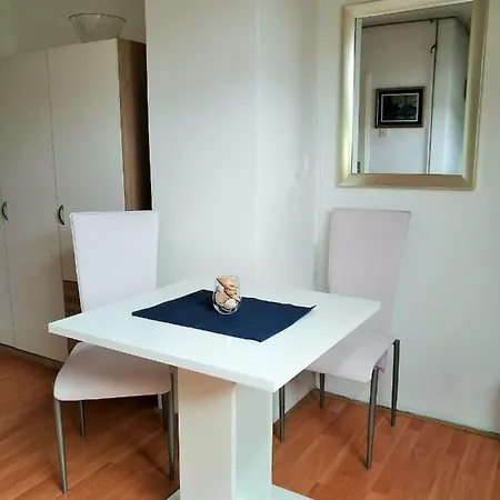 Mia Airport Studio Apartment - 0-24H Self Check In&Out - Parking On Site Velika Gorica Exterior photo