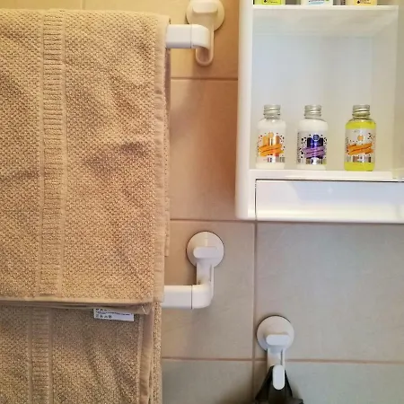 Mia Airport Studio Apartment - 0-24H Self Check In&Out - Parking On Site Velika Gorica Exterior photo