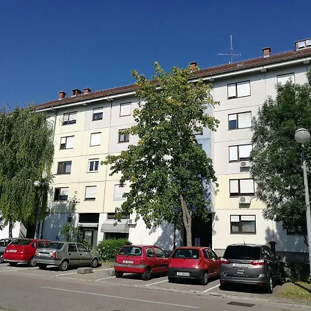 Mia Airport Studio Apartment - 0-24H Self Check In&Out - Parking On Site Velika Gorica Exterior photo