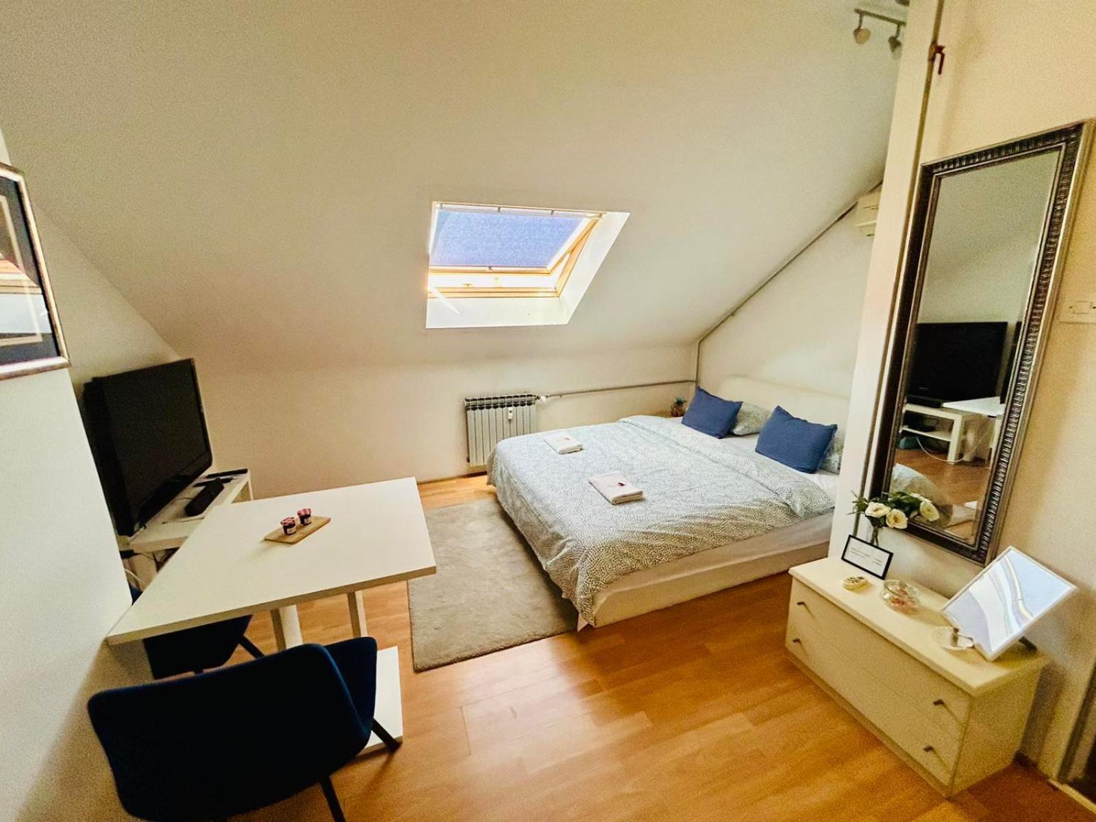 Mia Airport - 0-24h Self Check In&out - Parking On Site Velika Gorica